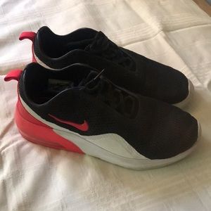Men’s Nike Sneakers U.S. Size 8